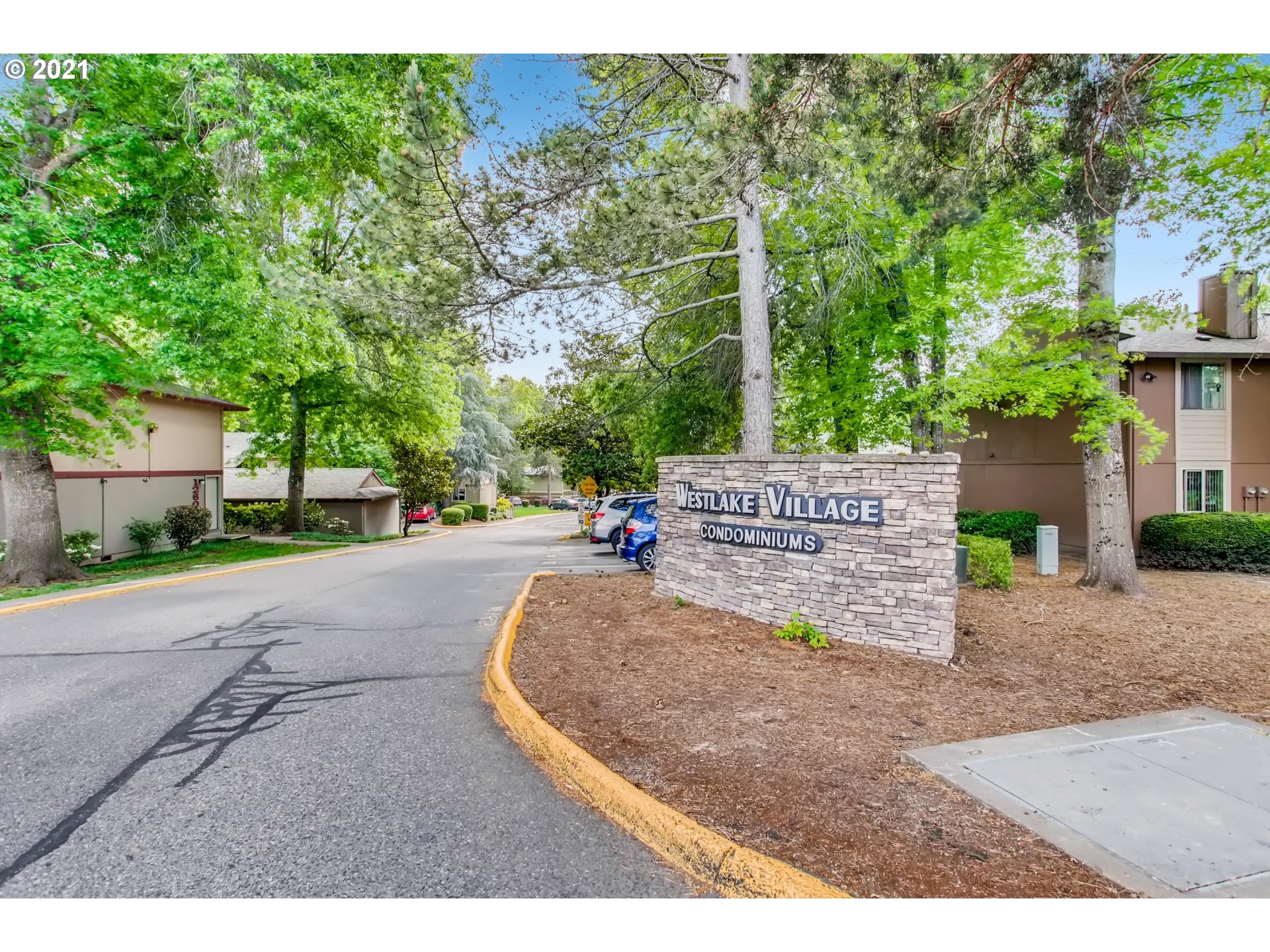 12640 Northwest Barnes Road, Unit 6 Portland, OR 97229 - Photo 14 of 14 Gallery Image 14