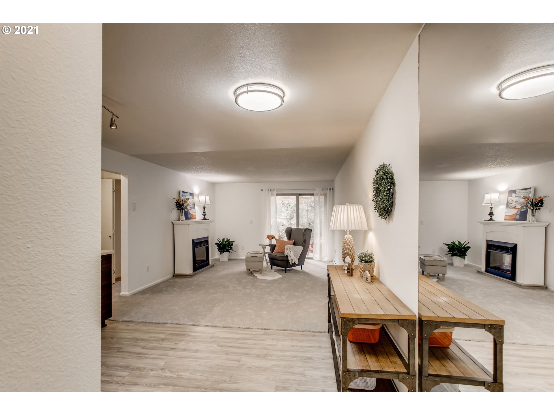 12640 Northwest Barnes Road, Unit 6 Portland, OR 97229 - Photo 5 of 14 Gallery Image 5