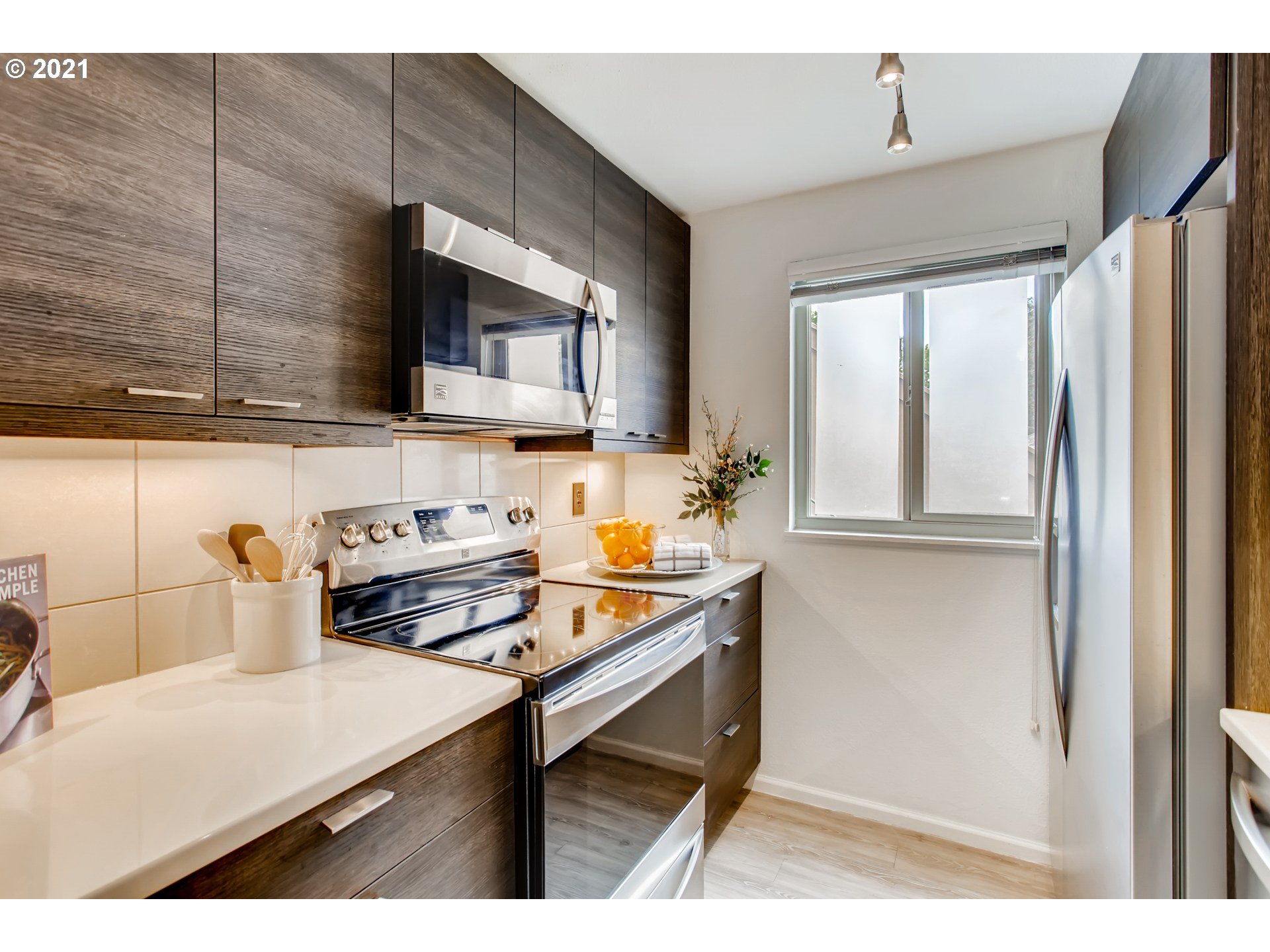 12640 Northwest Barnes Road, Unit 6 Portland, OR 97229 - Photo 6 of 14 Gallery Image 6