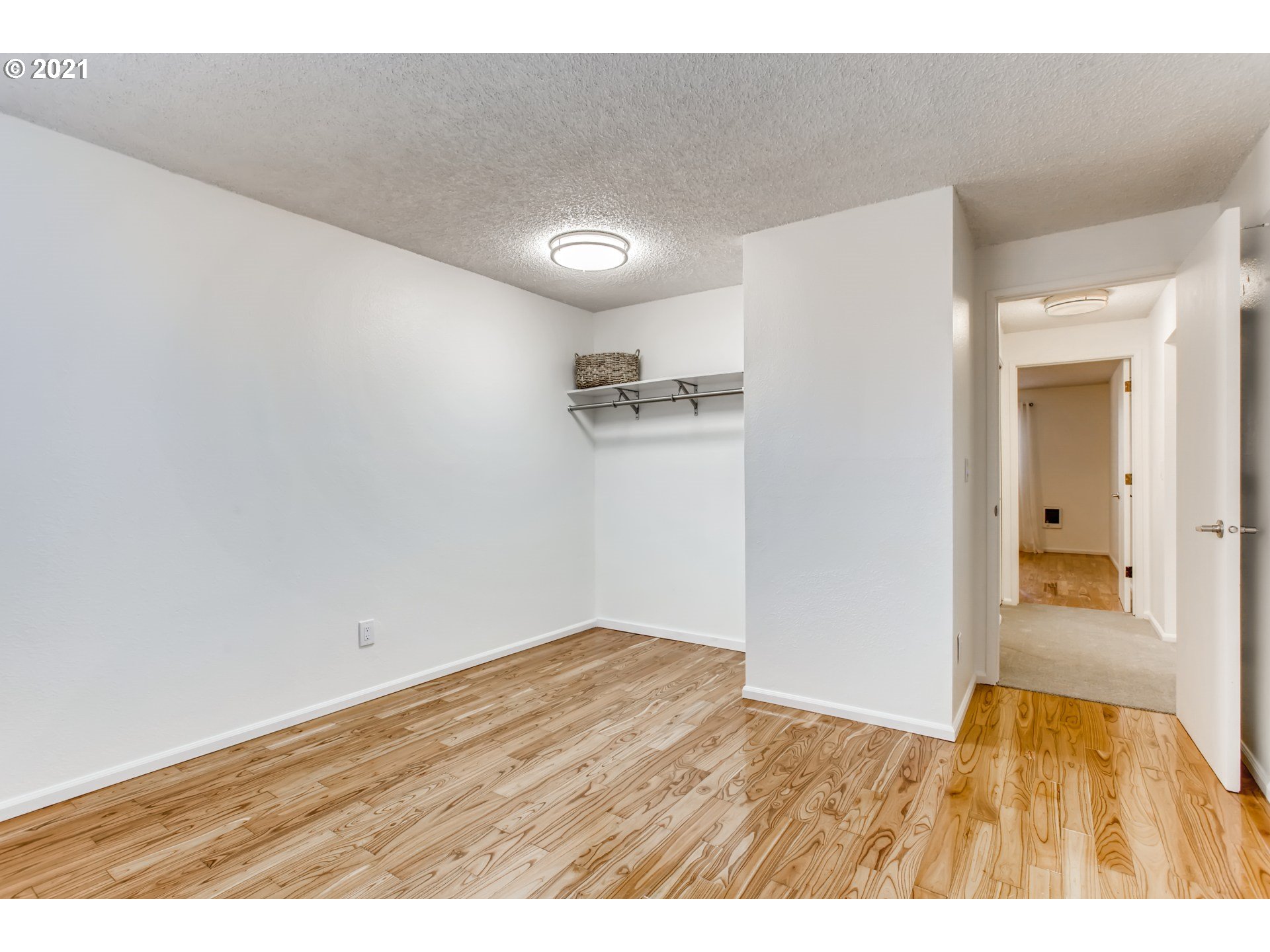 12640 Northwest Barnes Road, Unit 6 Portland, OR 97229 - Photo 10 of 14 Gallery Image 10