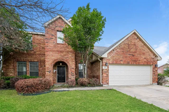 $2,815 | 533 Crown Oaks Drive, Fort Worth, TX 76131