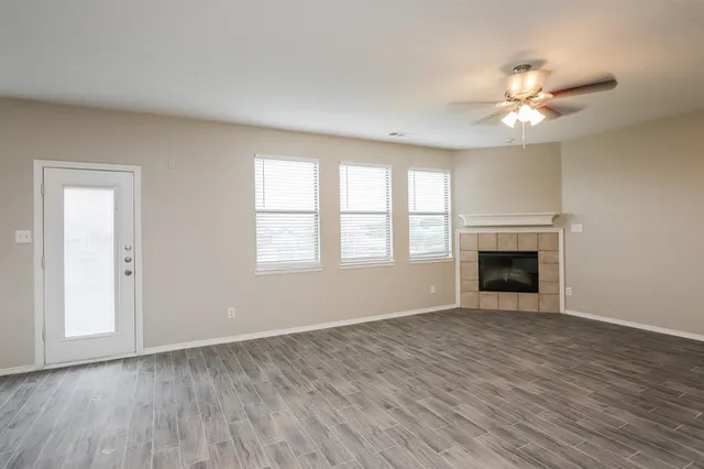 $2,815 | 533 Crown Oaks Drive, Fort Worth, TX 76131