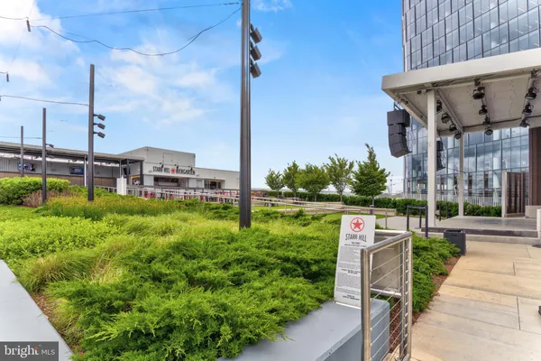 $3,275 | 1761 Old Meadow Road, Unit 209, McLean, VA 22102