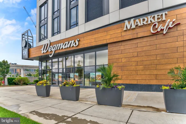 $3,300 | 1761 Old Meadow Road, Unit 209, McLean, VA 22102