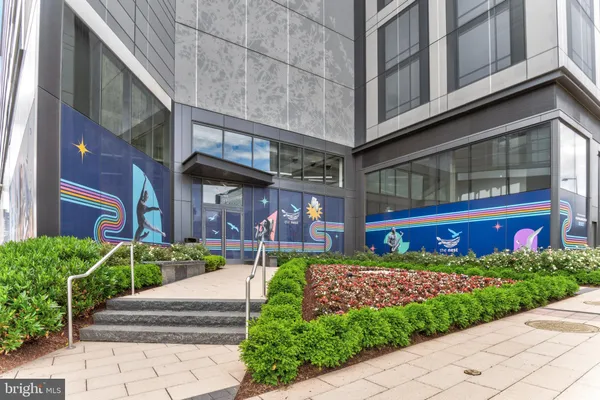 $3,275 | 1761 Old Meadow Road, Unit 209, McLean, VA 22102