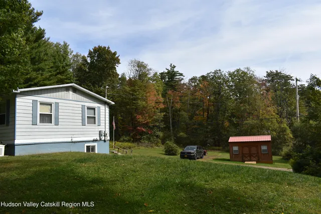 $200,000 | 205 Middle Road, Austerlitz, NY 12017