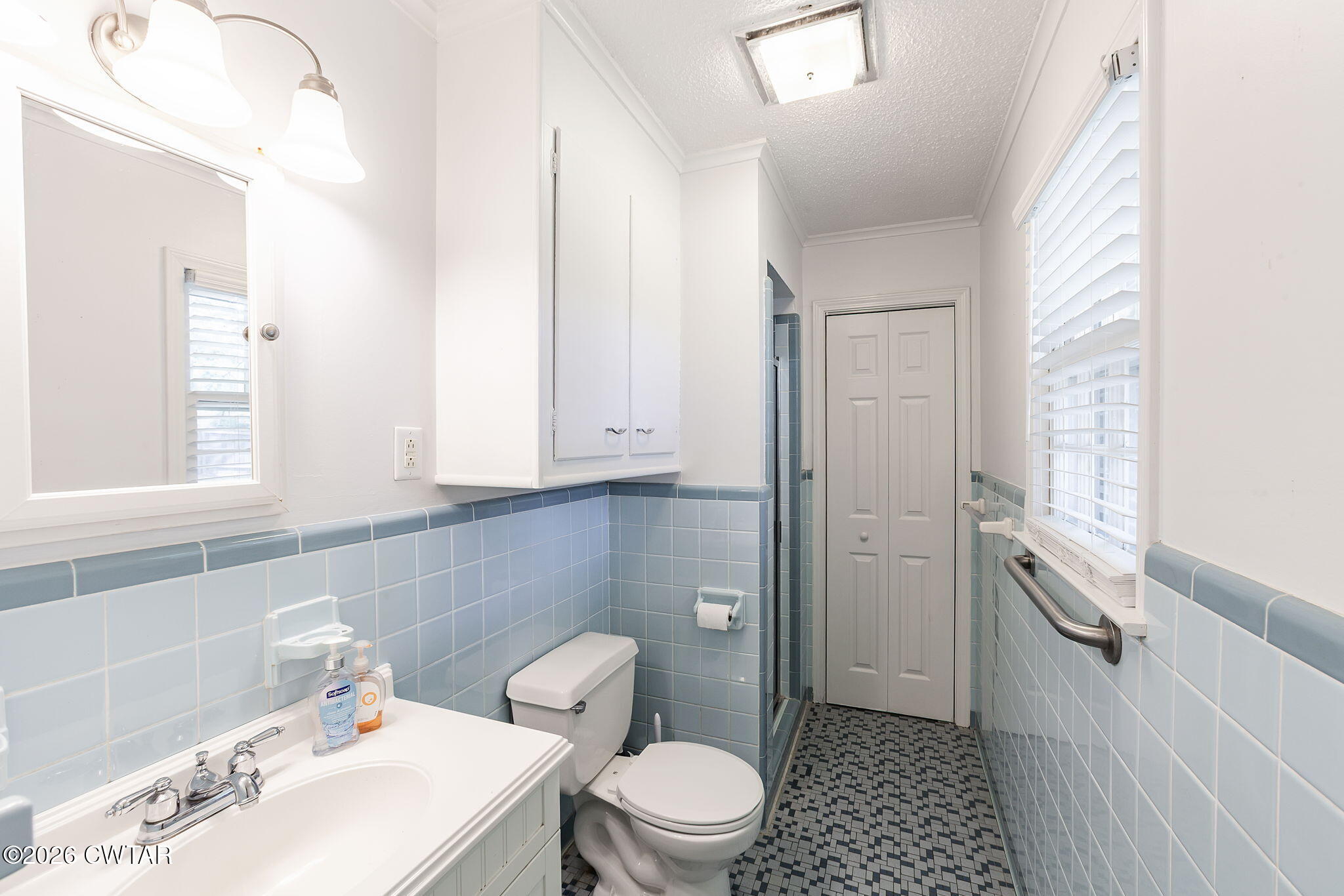 77 Ridgeview Drive Jackson, TN 38301 - Photo 12 of 25 Bath 2