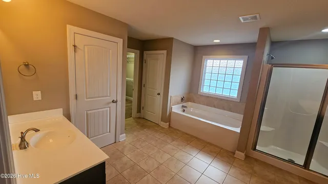 $2,400 | 306 Little Egret Lane, Swansboro, NC 28584