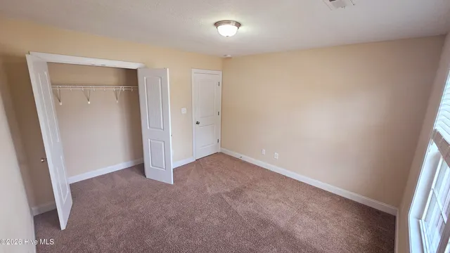 $2,400 | 306 Little Egret Lane, Swansboro, NC 28584