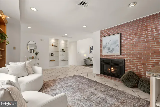 $700,000 | 3307 Janellen Drive, Baltimore, MD 21208