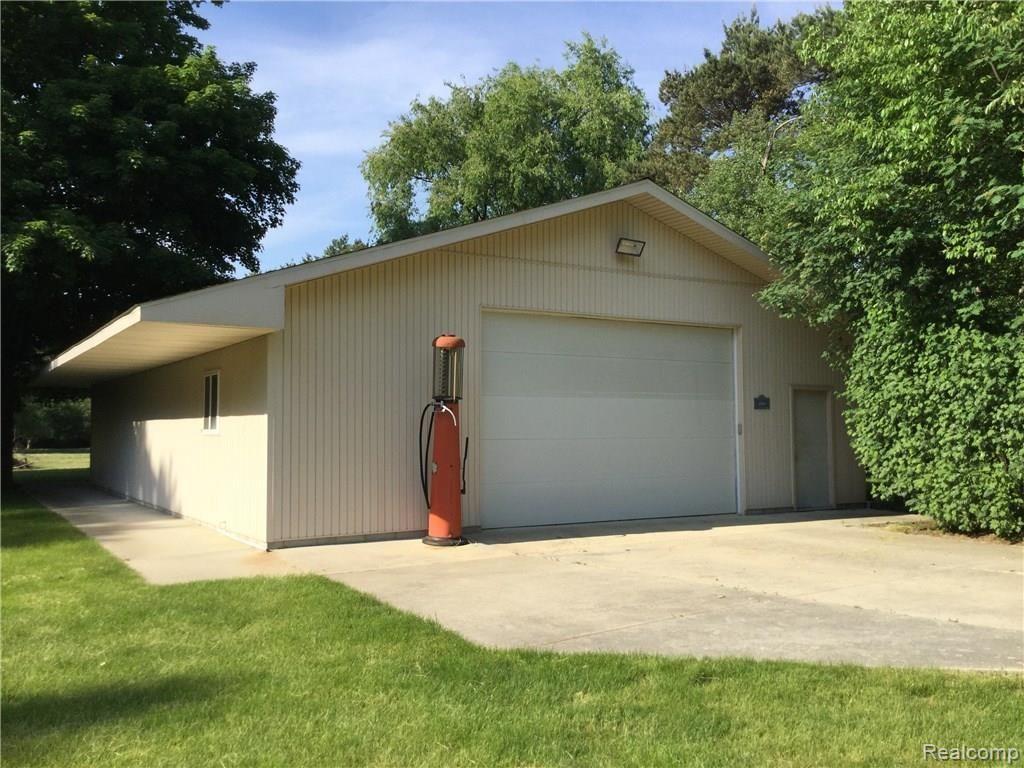 1331 East Buell Road Rochester, MI 48306 - Photo 37 of 43 Gallery Image 37