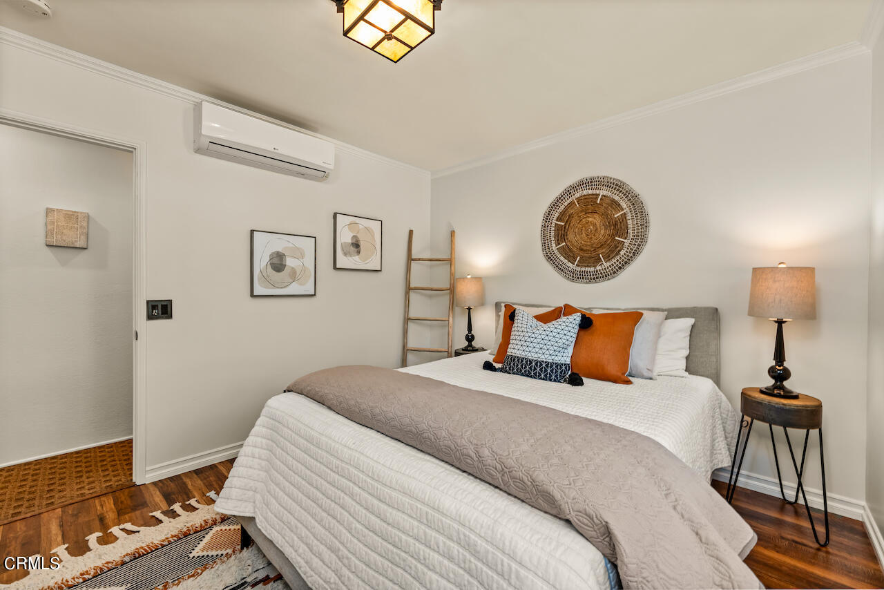 1425 Hillside Drive Glendale, CA 91208 - Photo 31 of 68 a bedroom with bed and a window