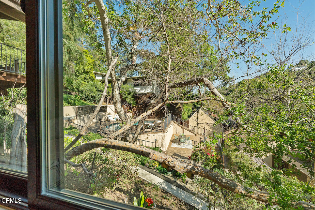 1425 Hillside Drive Glendale, CA 91208 - Photo 32 of 68 a view of a yard from a window