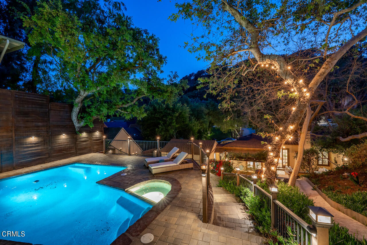 1425 Hillside Drive Glendale, CA 91208 - Photo 47 of 68 a view of a backyard with sitting area