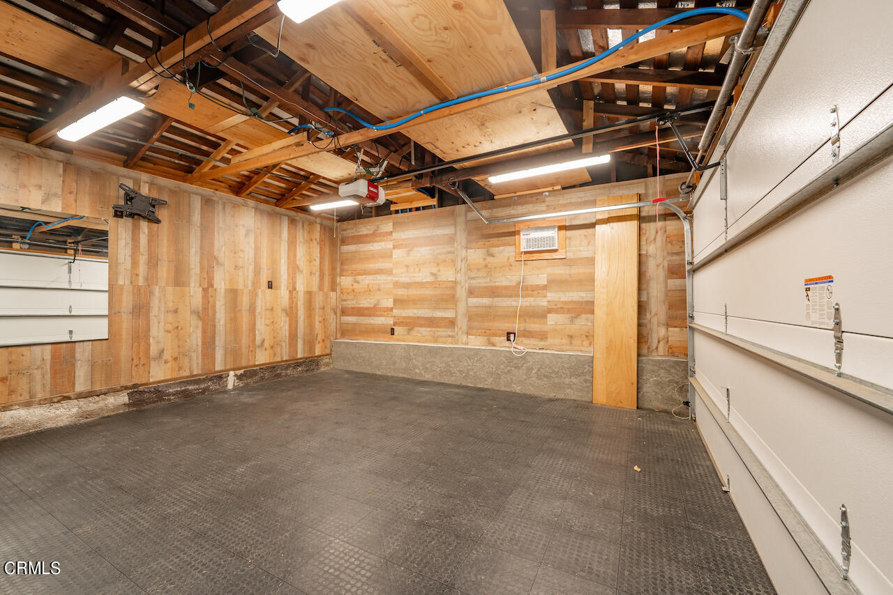 1425 Hillside Drive Glendale, CA 91208 - Photo 62 of 68 a view of empty room with wooden walls