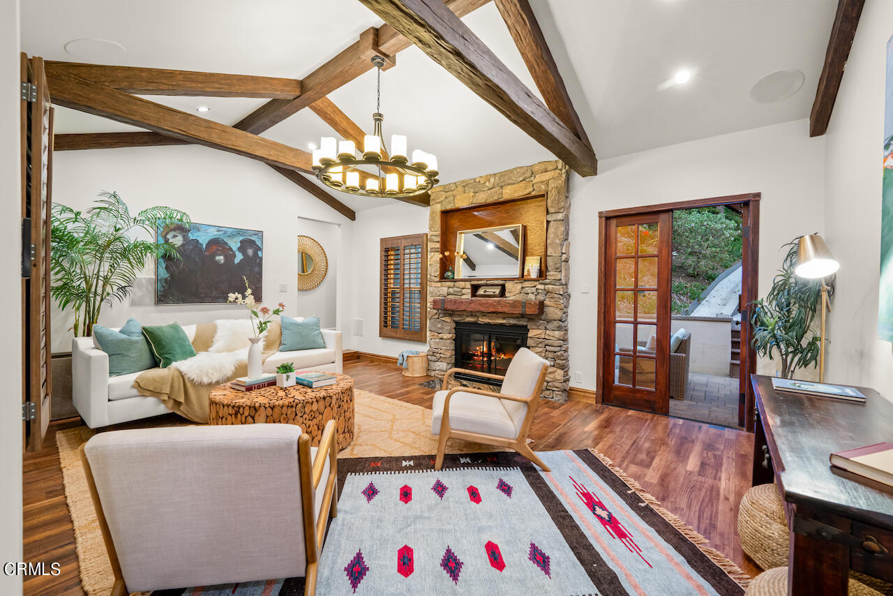 1425 Hillside Drive Glendale, CA 91208 - Photo 8 of 68 DSC09932