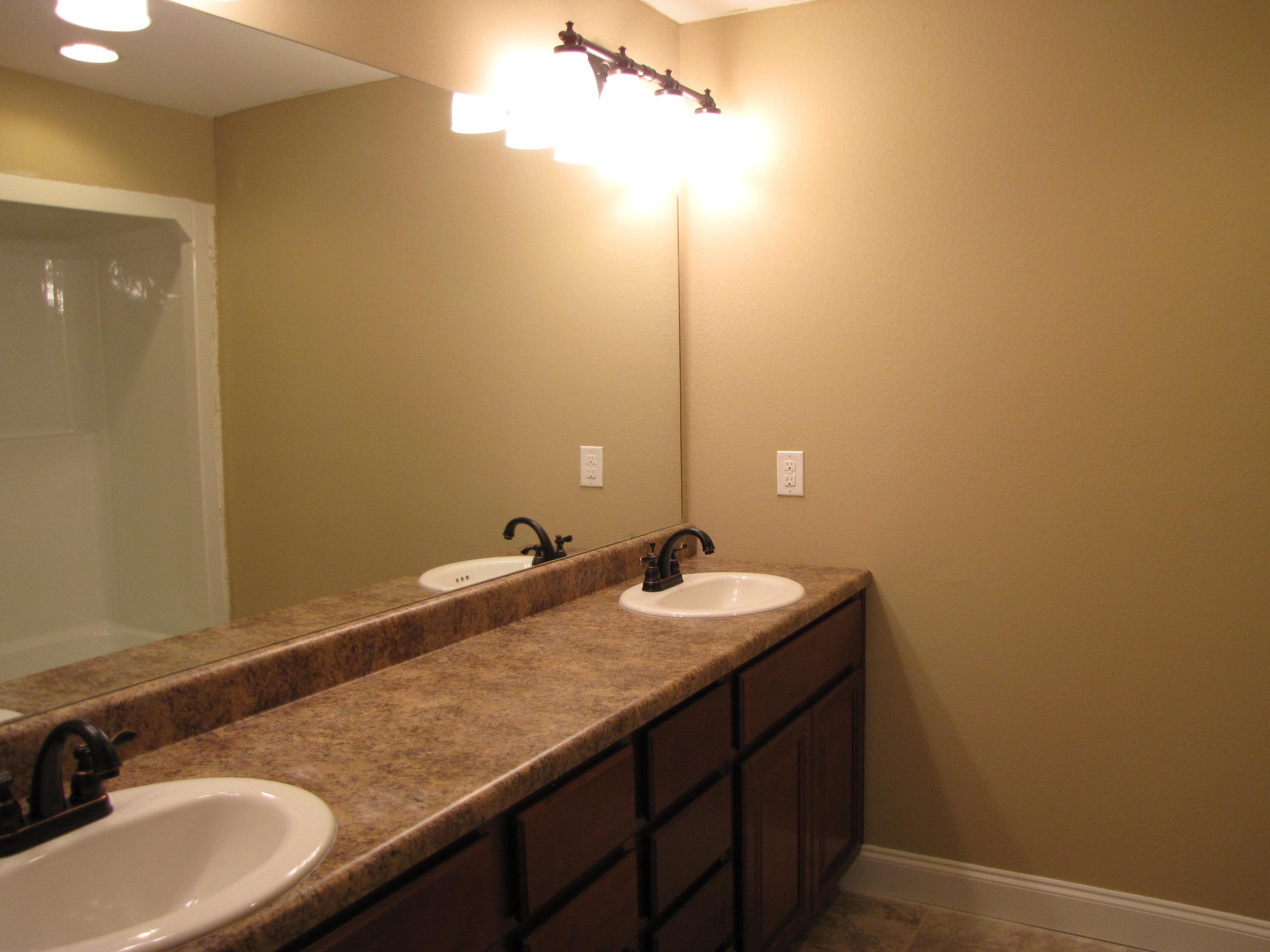 4757 Unitia Road Lenoir City, TN 37772 - Photo 9 of 10 master bath