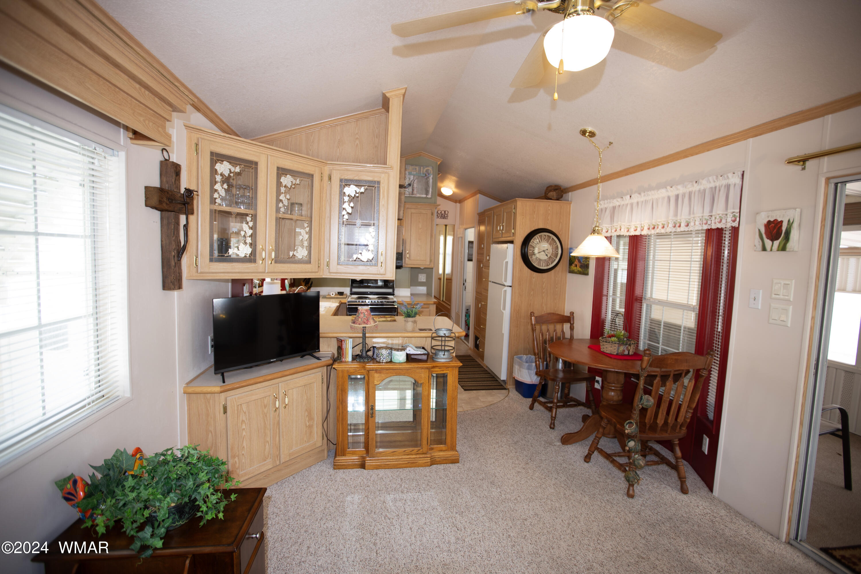 270 North Clark Road Show Low, AZ 85901 - Photo 4 of 16 Living Room