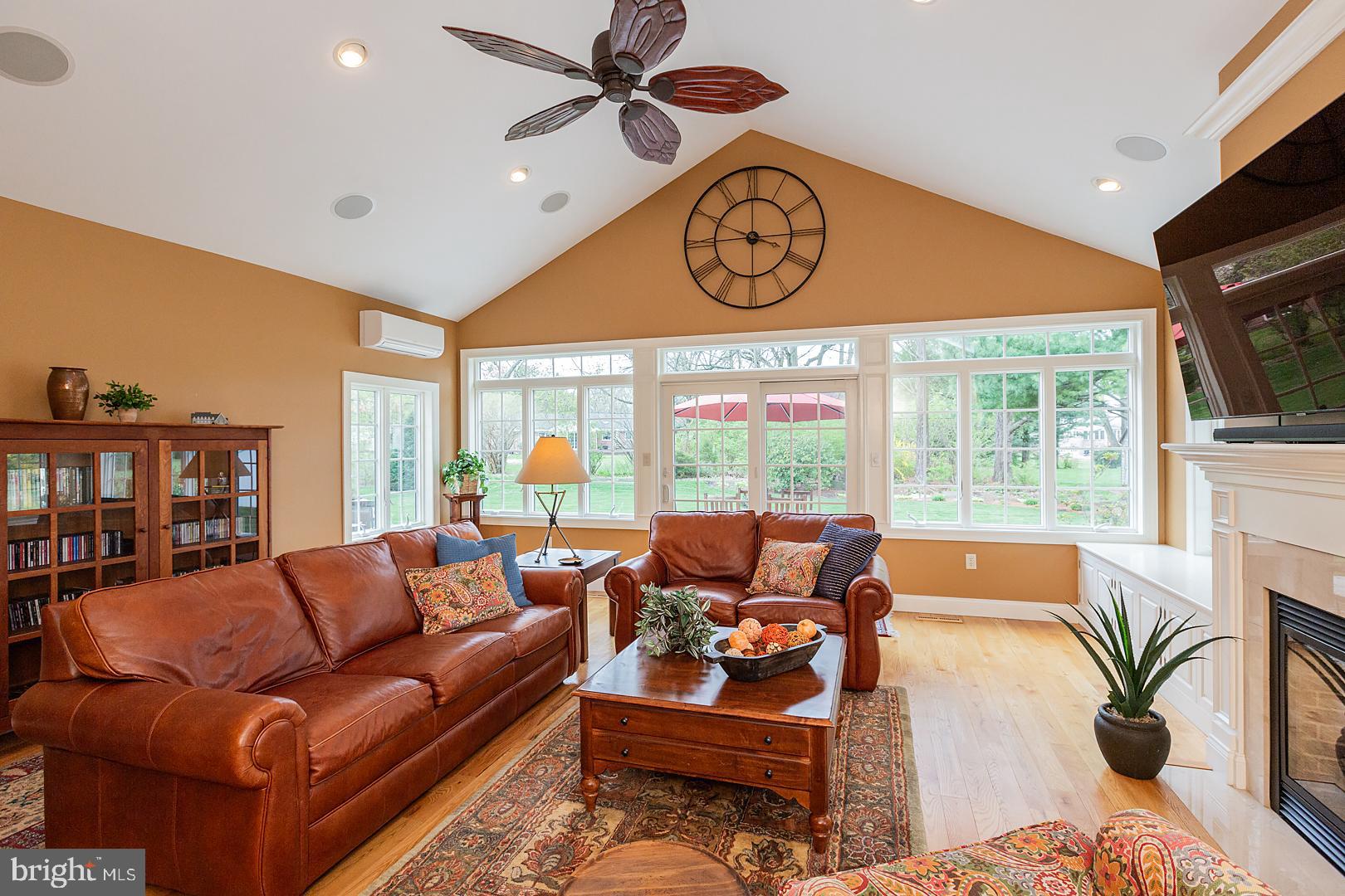 2006 Rachael Drive Lancaster, PA 17601 - Photo 22 of 59 LOVELY NATURA LIGHT - BEAUTIFUL HARDWOOD FLOORS