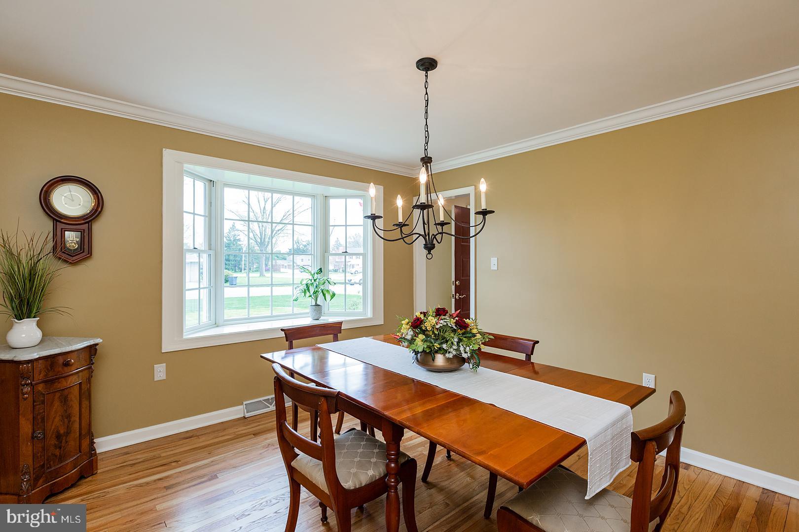2006 Rachael Drive Lancaster, PA 17601 - Photo 27 of 59 FORMAL DINING ROOM - ANDERSON BOW WINDOW
