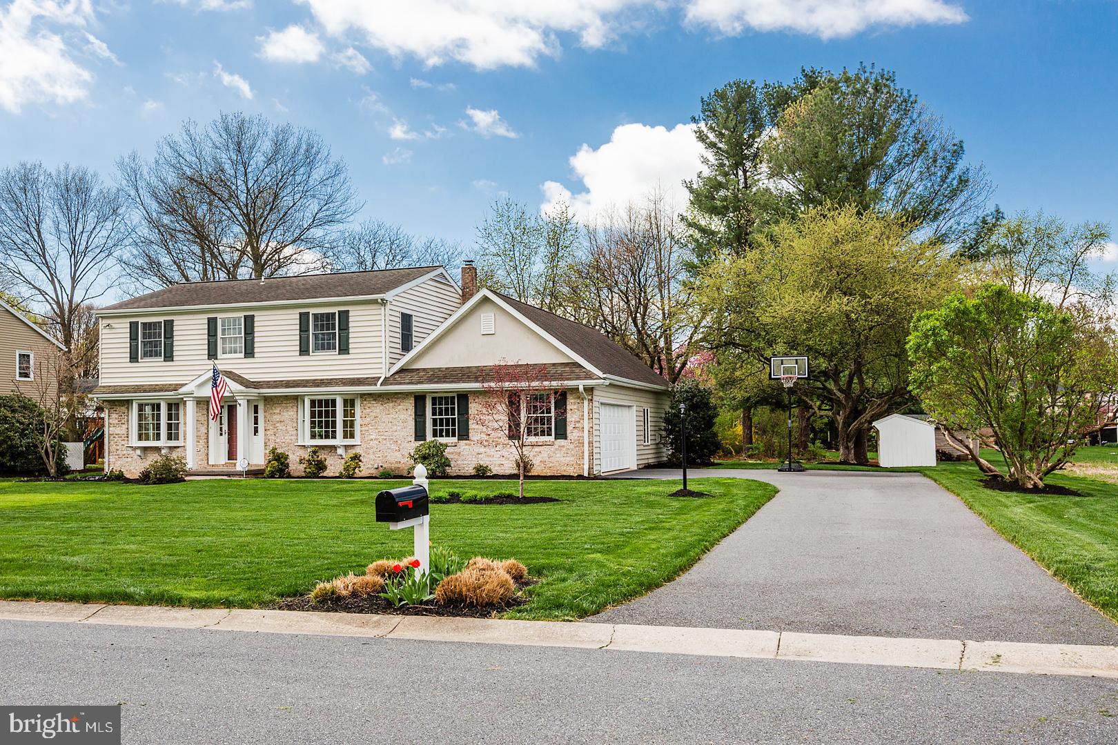 2006 Rachael Drive Lancaster, PA 17601 - Photo 4 of 59 2 car sideload garage w/ off street parking