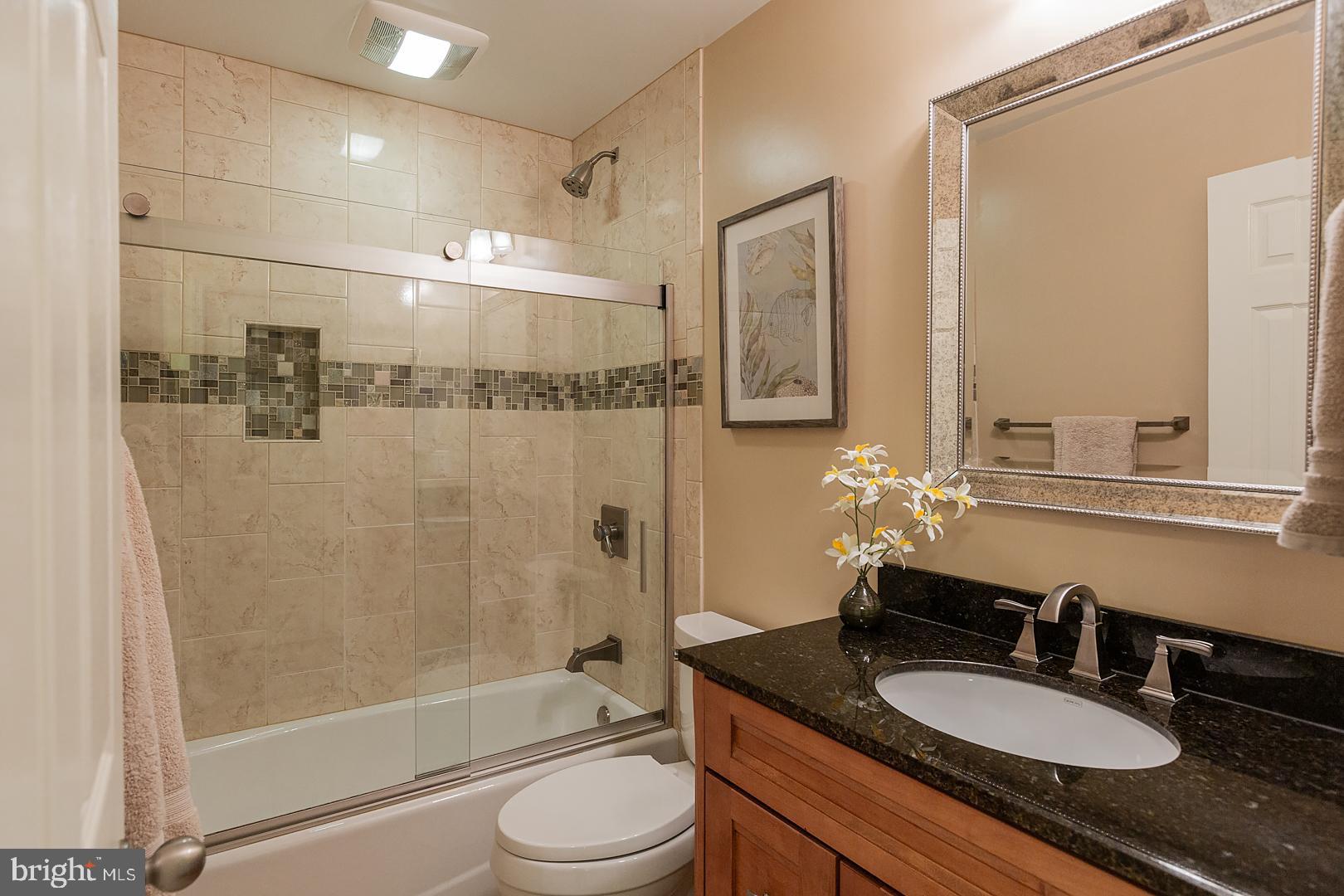 2006 Rachael Drive Lancaster, PA 17601 - Photo 42 of 59 MAIN / FAMILY BATH WITH SHOWER & TUB