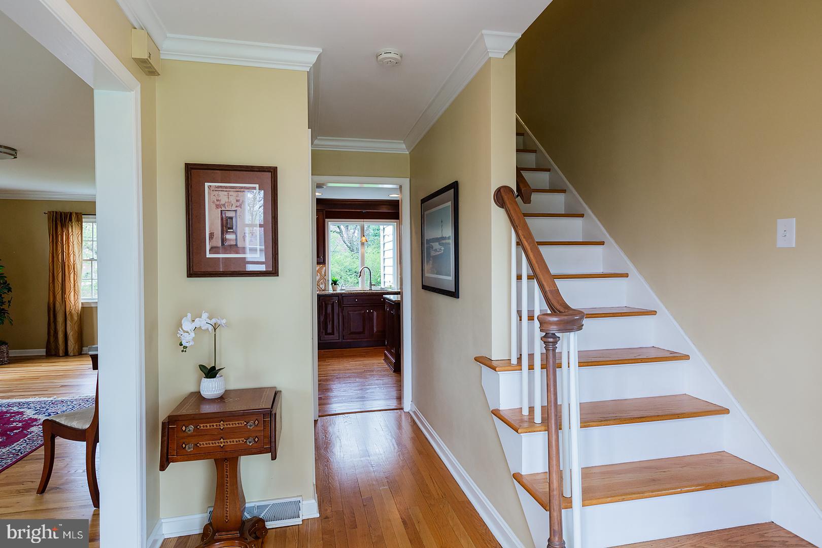 2006 Rachael Drive Lancaster, PA 17601 - Photo 6 of 59 Foyer view