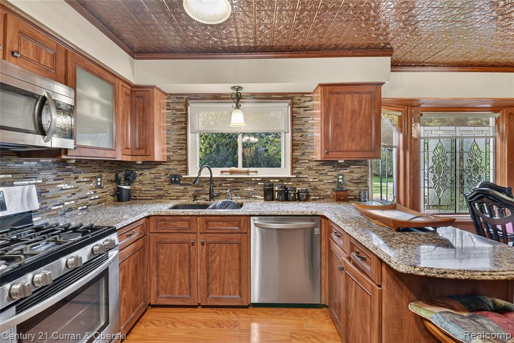 45331 Rector Drive Canton, MI 48188 - Photo 35 of 55