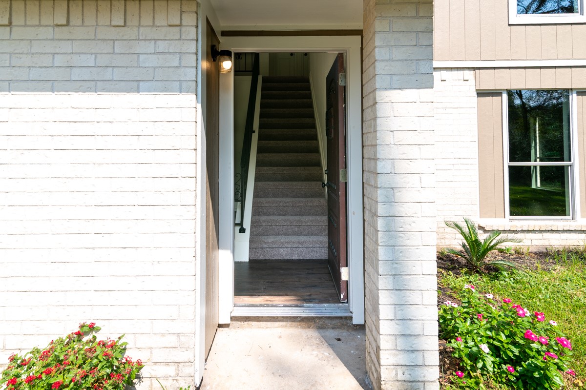 13087 Crystal Trail Conroe, TX 77306 - Photo 7 of 47 a view of entrance door of the house