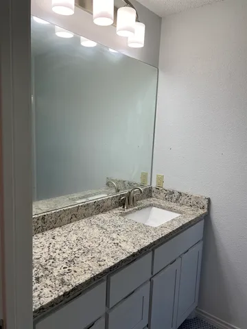 $1,800 | 1749 Bluebonnet Lane, Kingsland, TX 78639