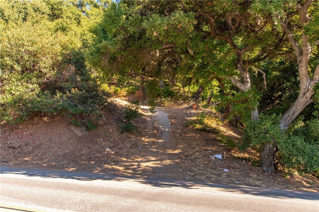 7210 Santa Susana Pass Road Simi Valley, CA 93063 - Photo 4 of 32