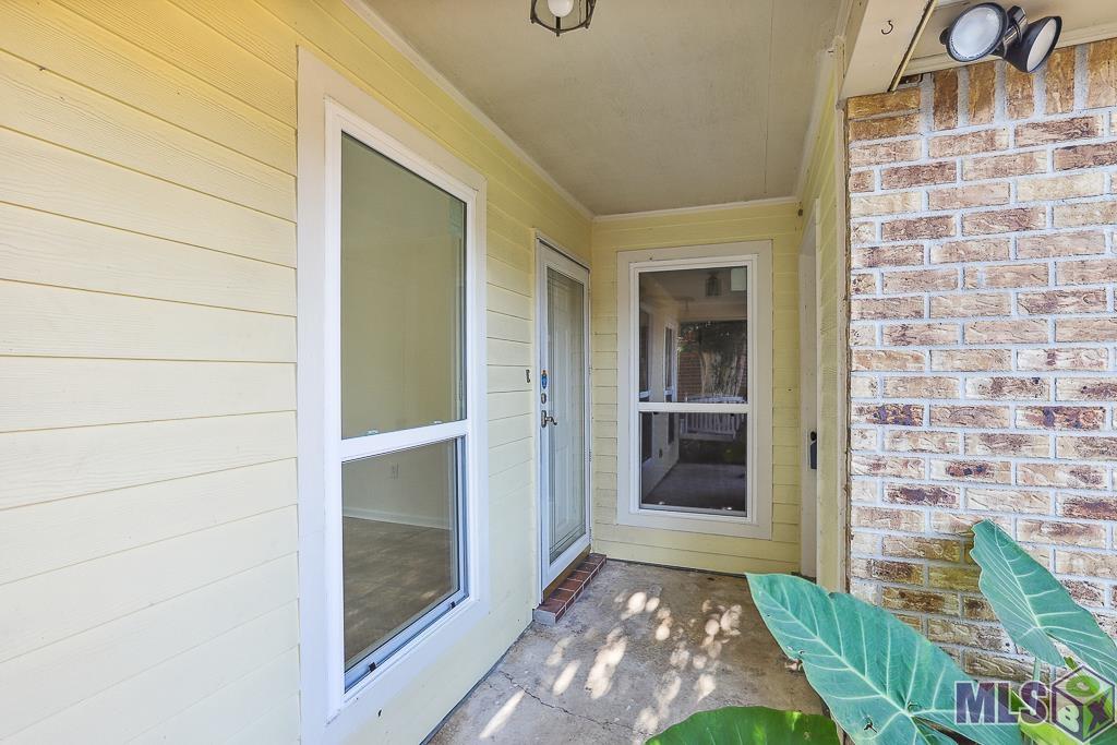 2122 Maple Ridge Avenue Baton Rouge, LA 70816 - Photo 2 of 25