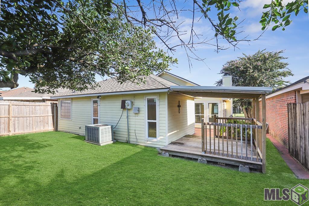 2122 Maple Ridge Avenue Baton Rouge, LA 70816 - Photo 23 of 25