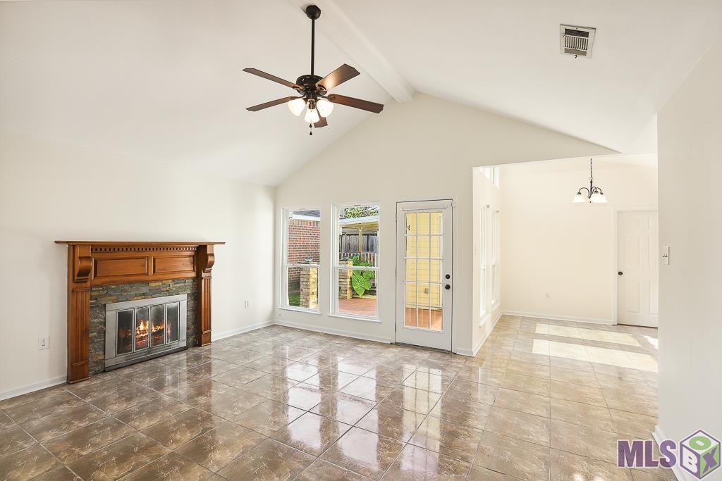 2122 Maple Ridge Avenue Baton Rouge, LA 70816 - Photo 4 of 25