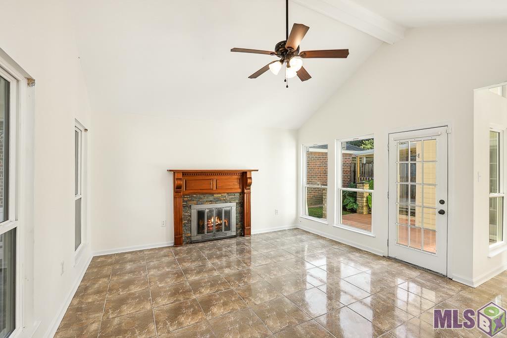 2122 Maple Ridge Avenue Baton Rouge, LA 70816 - Photo 5 of 25