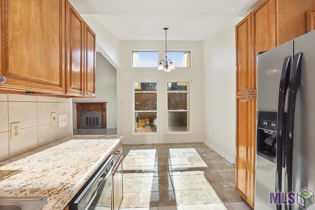 2122 Maple Ridge Avenue Baton Rouge, LA 70816 - Photo 8 of 25