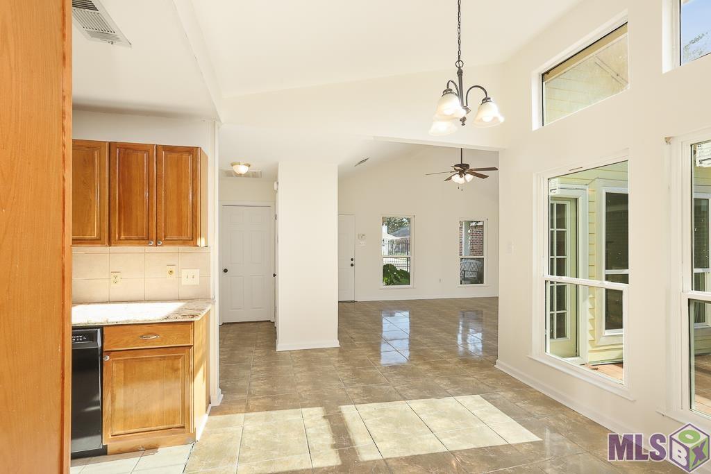 2122 Maple Ridge Avenue Baton Rouge, LA 70816 - Photo 10 of 25