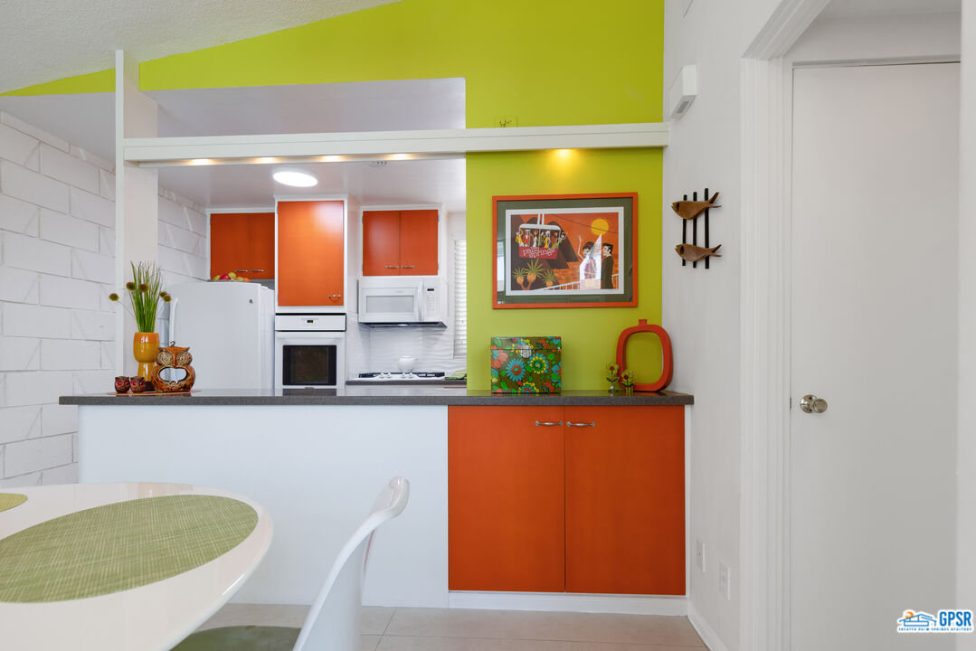 1655 Andee Drive Palm Springs, CA 92264 - Photo 3 of 23