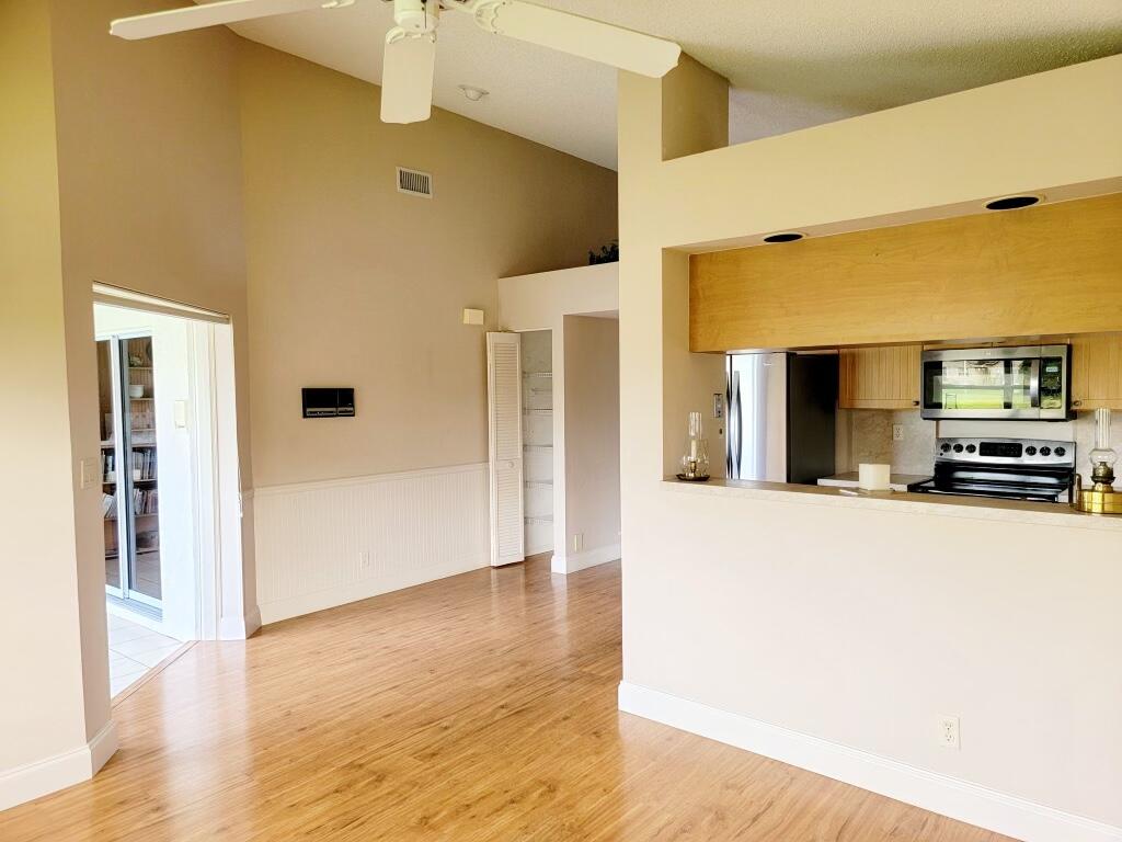 11084 180th Court South Boca Raton, FL 33498 - Photo 35 of 45 DINING/KITCHEN