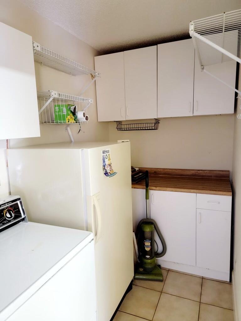 11084 180th Court South Boca Raton, FL 33498 - Photo 43 of 45 LAUNDRY