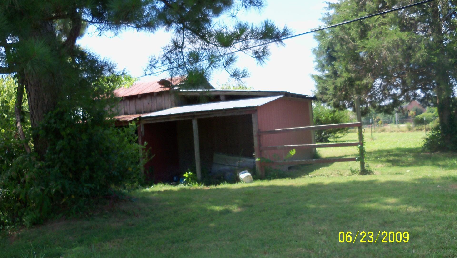 4770 Marion Road Cunningham, TN 37052 - Photo 8 of 17