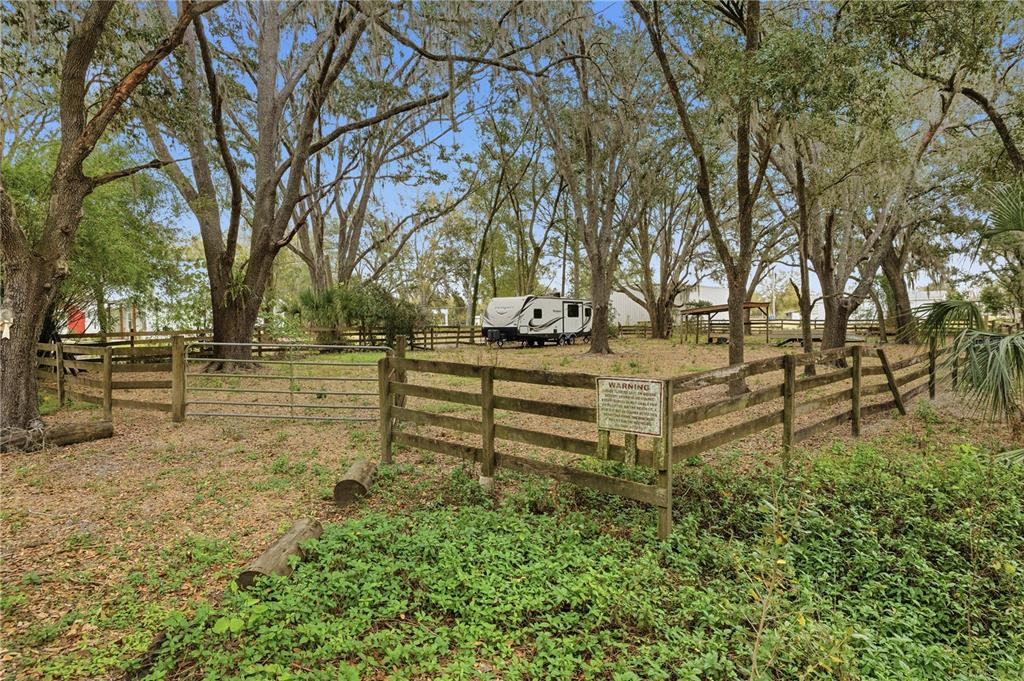 8010 Franklin Road Plant City, FL 33565 - Photo 25 of 46