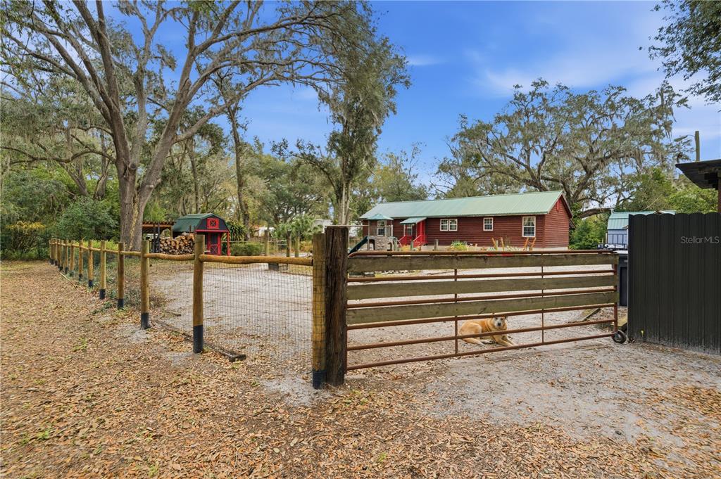 8010 Franklin Road Plant City, FL 33565 - Photo 31 of 46