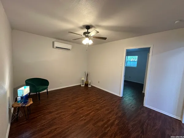 $1,295 | 1619 Nolan Street, Unit B, San Antonio, TX 78202