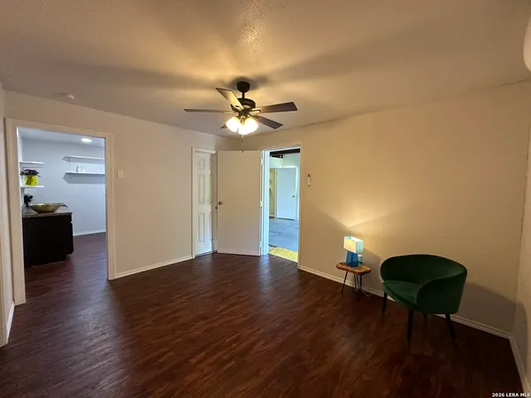 $1,295 | 1619 Nolan Street, Unit B, San Antonio, TX 78202
