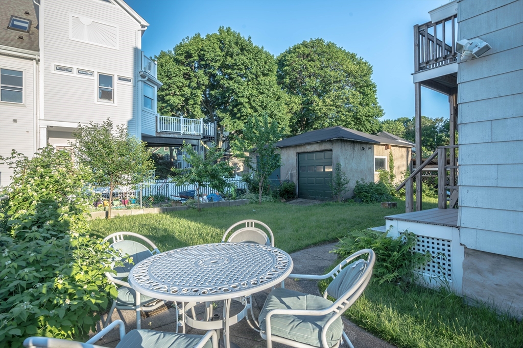 16 Walker Street, Unit 2 Newton, MA 02460 - Photo 19 of 20