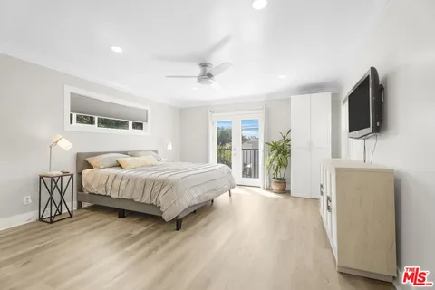 $8,450 | 937 South Tremaine Avenue, Los Angeles, CA 90019