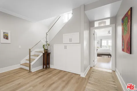 $8,450 | 937 South Tremaine Avenue, Los Angeles, CA 90019