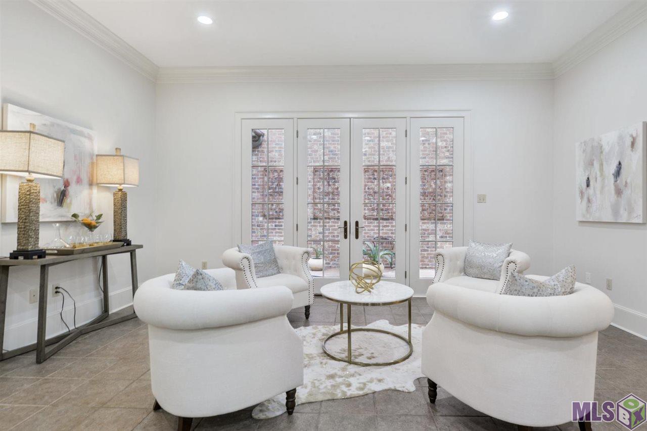 69 Jamestowne Court Baton Rouge, LA 70809 - Photo 3 of 24 Gallery Image 3