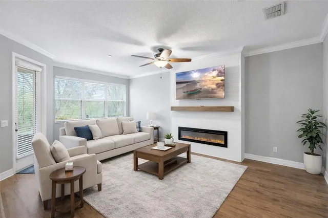 $375,000 | 7467 Terrace River Drive, Temple Terrace, FL 33637